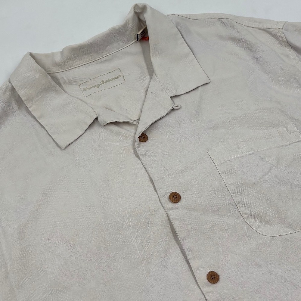 Tommy Bahama Men's 2XT Silk Cream Tropical Palm Camp Hawaiian Shirt‎